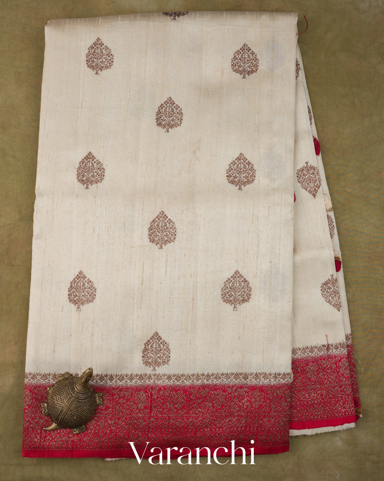 Ivory Pure Raw Silk Handloom Saree