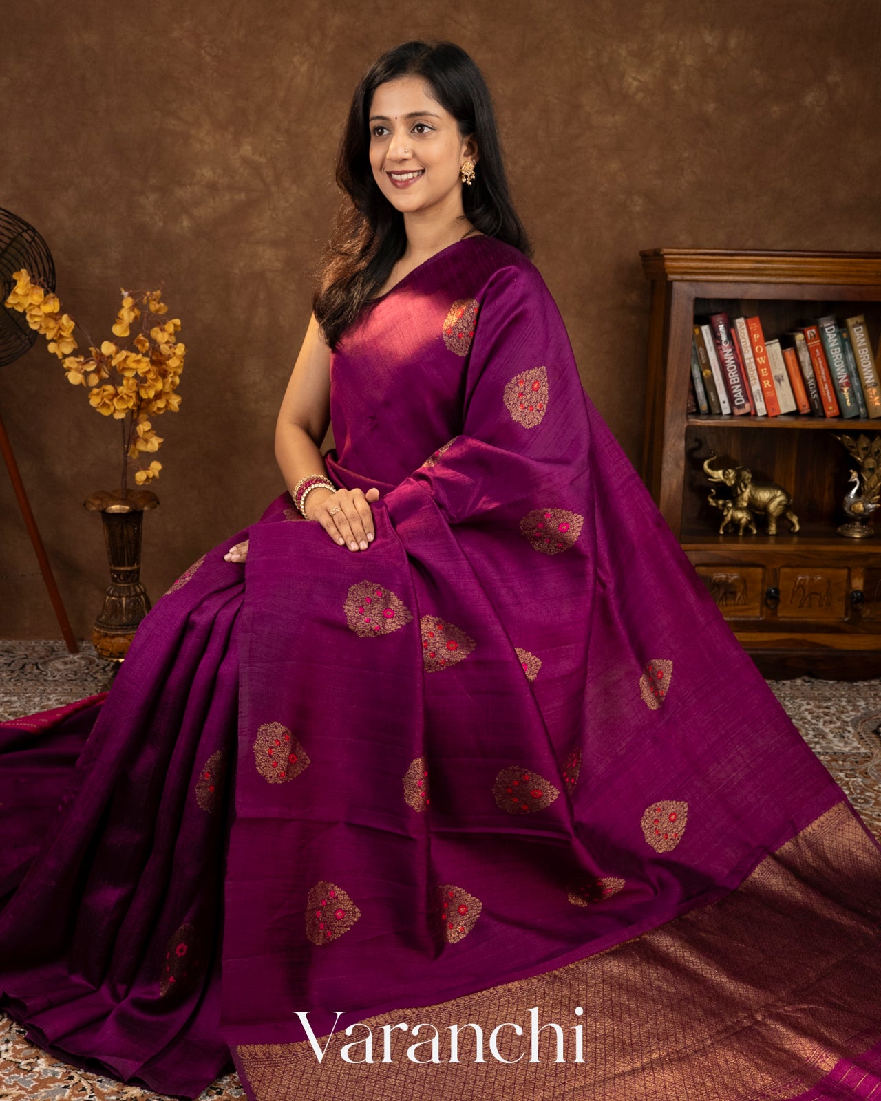 Deep Magenta Borderless Pure Raw Silk Handloom Saree