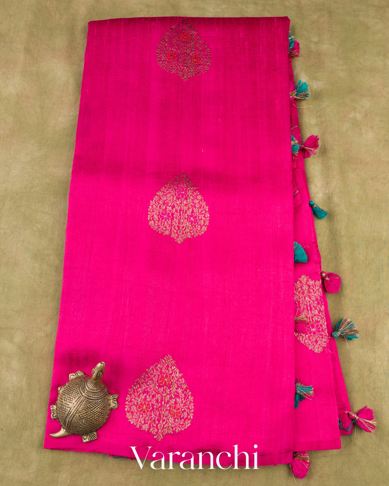 Bright Rani Pink Borderless Pure Raw Silk Handloom Saree