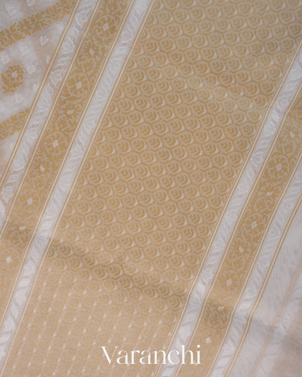White Lehariya Jamdani Pure Kora Silk Cotton Saree